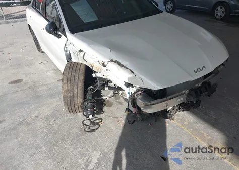 2026 Kia K5 Gt-Line Fwd из США, поврежденный, VIN KNAG64J76T5423766